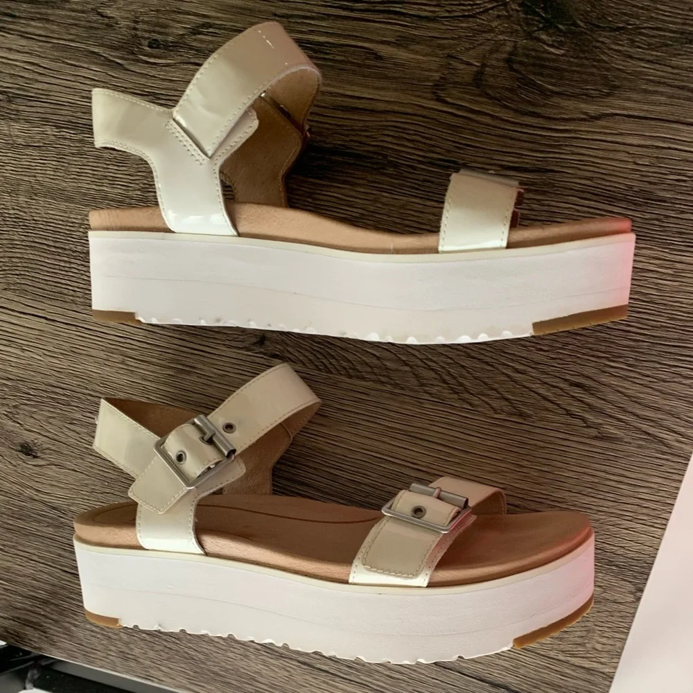 🔥 Ugg treadlite cream platform wedge sandals women’s size 7.5 mint condition - Picture 5 of 12